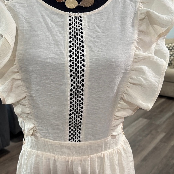 FAVLUX Ivory Ruffled Asymmetrical Dress - Picture 4 of 12